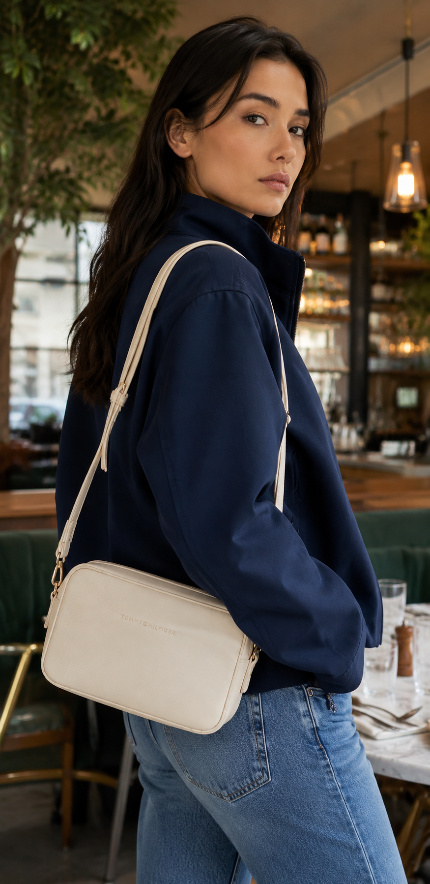 Tommy Hilfiger Albertina – Bandolera Essential Camera Bag