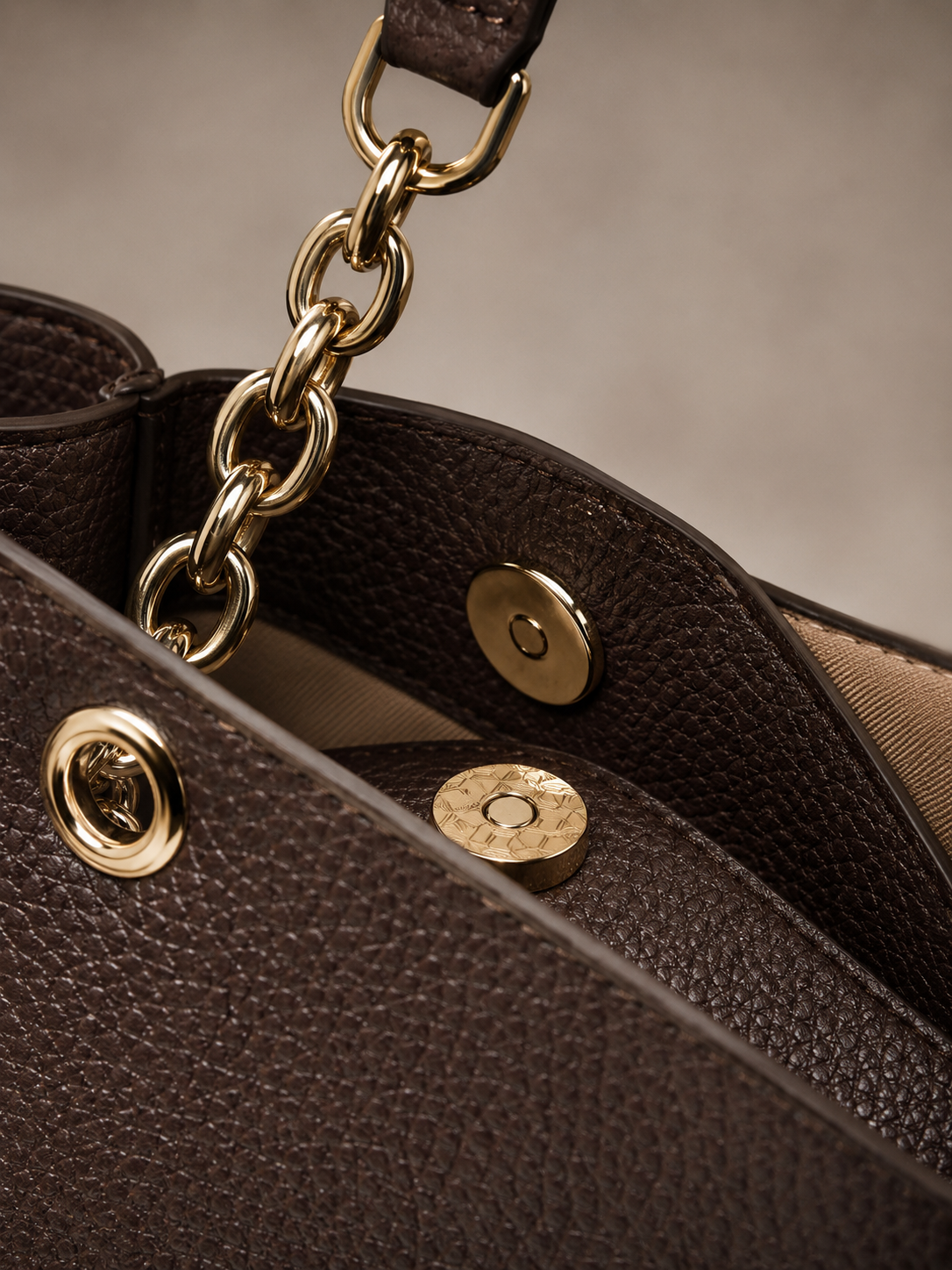 Calvin Klein Elena – Bolso Tote con Cadena 100% Original